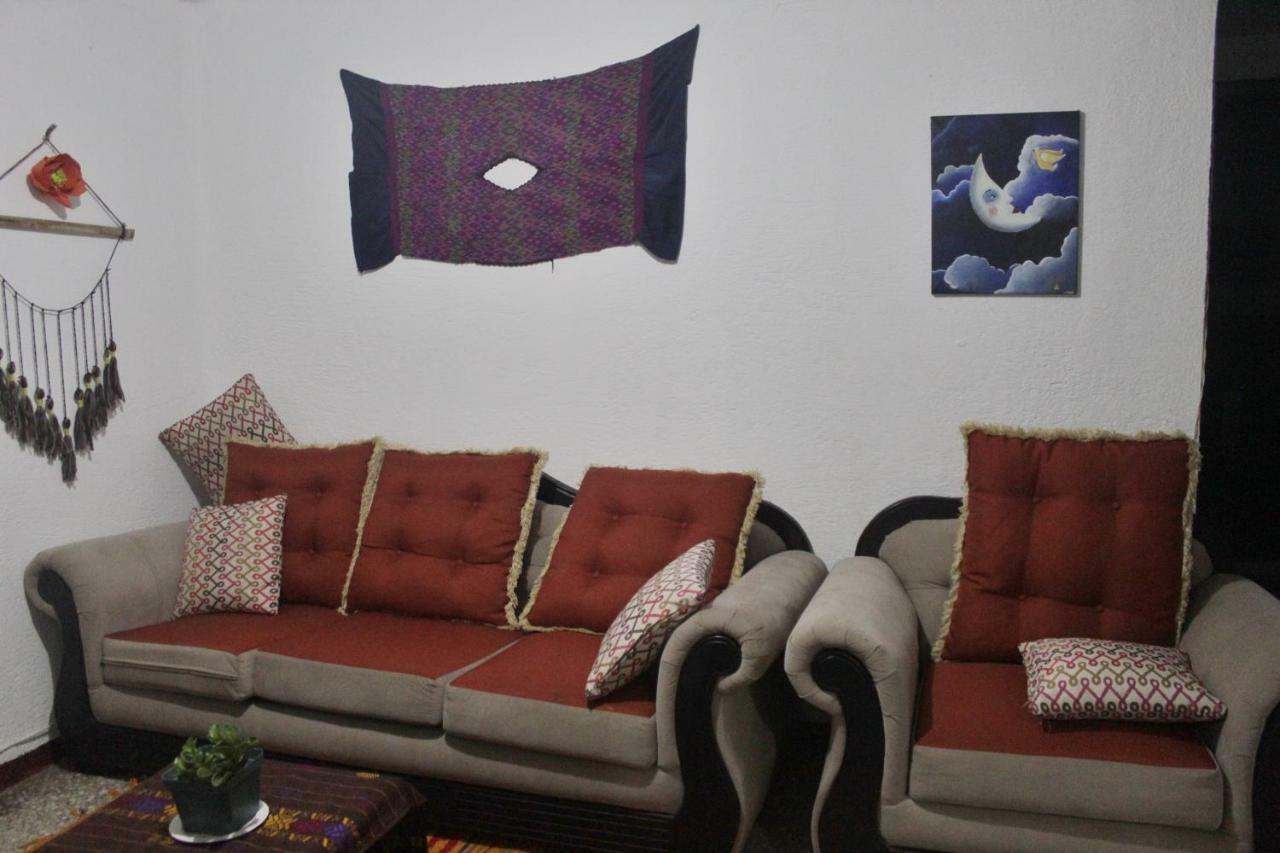 Casa Familiar Hotel Antigua ภายนอก รูปภาพ