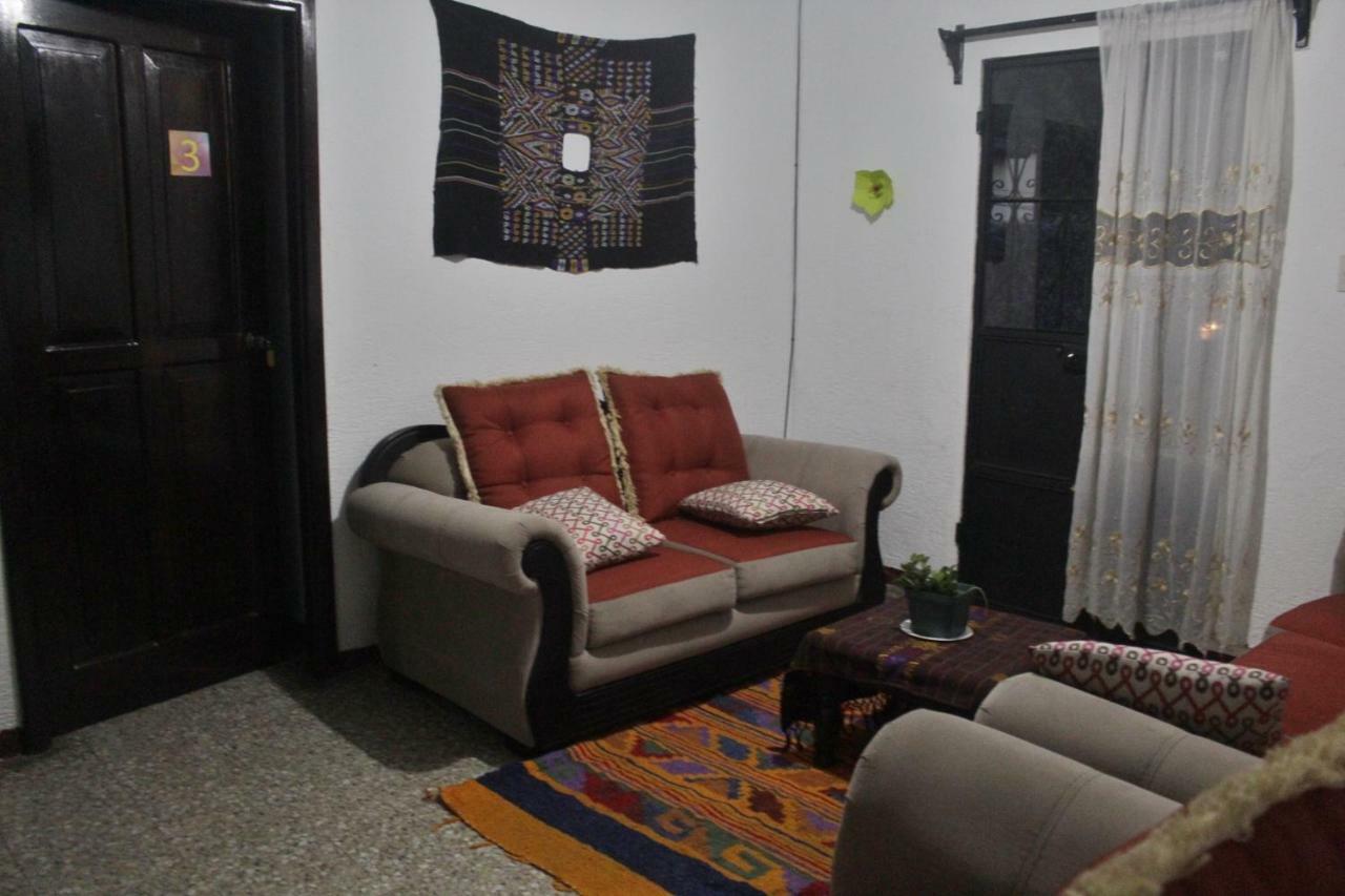 Casa Familiar Hotel Antigua ภายนอก รูปภาพ