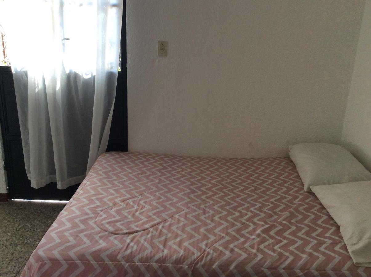 Casa Familiar Hotel Antigua ภายนอก รูปภาพ